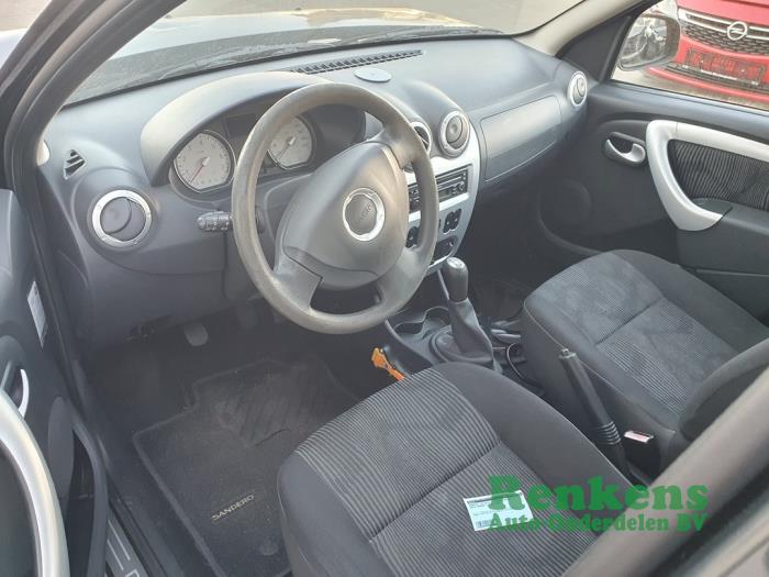 Dacia Sandero I 1.2 16V Sloopvoertuig (2009, Grijs)