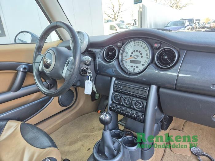 Mini Mini One/Cooper 1.6 16V One Sloopvoertuig (2004, Wit)