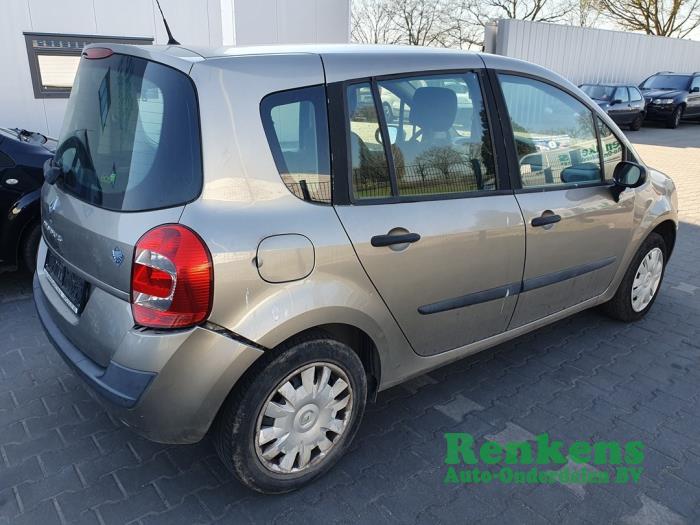 Renault Modus/Grand Modus 1.2 16V Hi-Flex Sloopvoertuig (2009, Metallic, Beige)