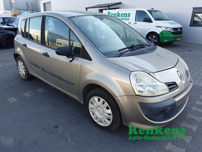 Renault Modus/Grand Modus 1.2 16V Hi-Flex Sloopvoertuig (2009, Metallic, Beige)