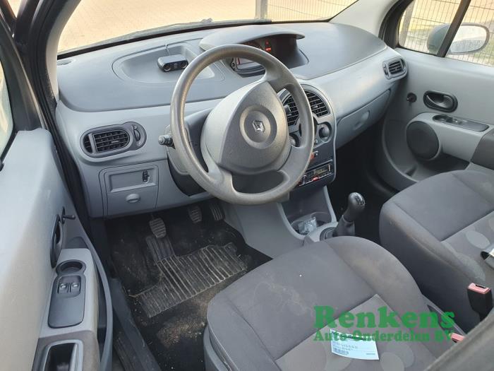 Renault Modus/Grand Modus 1.2 16V Hi-Flex Sloopvoertuig (2009, Metallic, Beige)