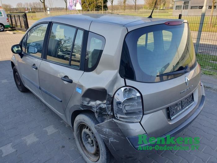 Renault Modus/Grand Modus 1.2 16V Hi-Flex Sloopvoertuig (2009, Metallic, Beige)