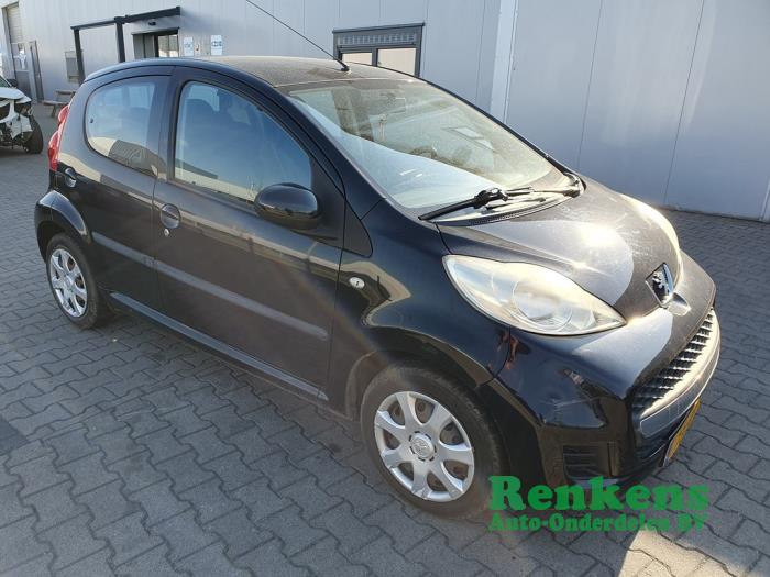 Peugeot 107 1.0 12V Sloopvoertuig (2011, Zwart)