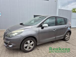 Renault Scénic III 1.4 16V TCe 130  (Sloop)