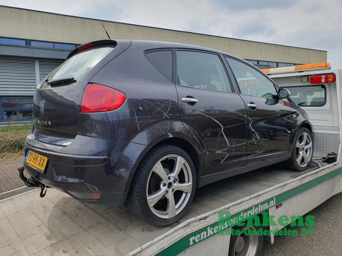 Seat Altea 2.0 FSI 16V Sloopvoertuig (2005, Zwart)