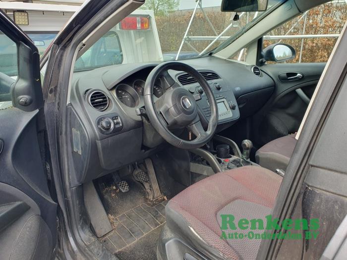 Seat Altea 2.0 FSI 16V Sloopvoertuig (2005, Zwart)