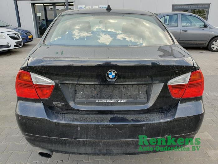 BMW 3 serie 318i 16V Sloopvoertuig (2007, Zwart)