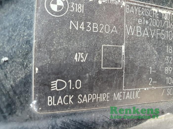 BMW 3 serie 318i 16V Sloopvoertuig (2007, Zwart)