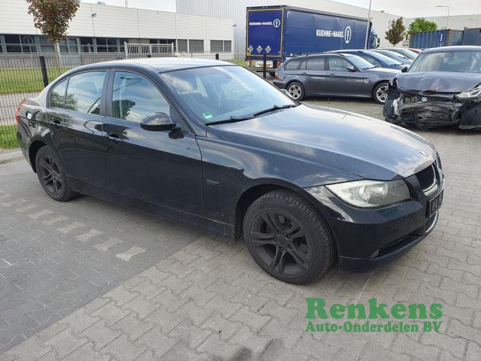 BMW 3 serie 318i 16V Sloopvoertuig (2007, Zwart)