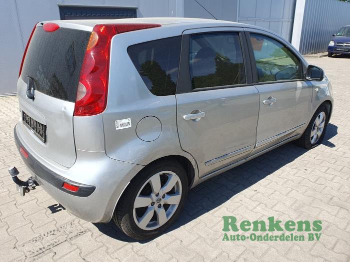 Nissan Note 1.6 16V Sloopvoertuig (2006, Zilvergrijs)