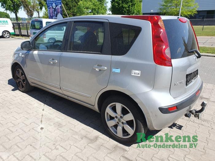 Nissan Note 1.6 16V Sloopvoertuig (2006, Zilvergrijs)