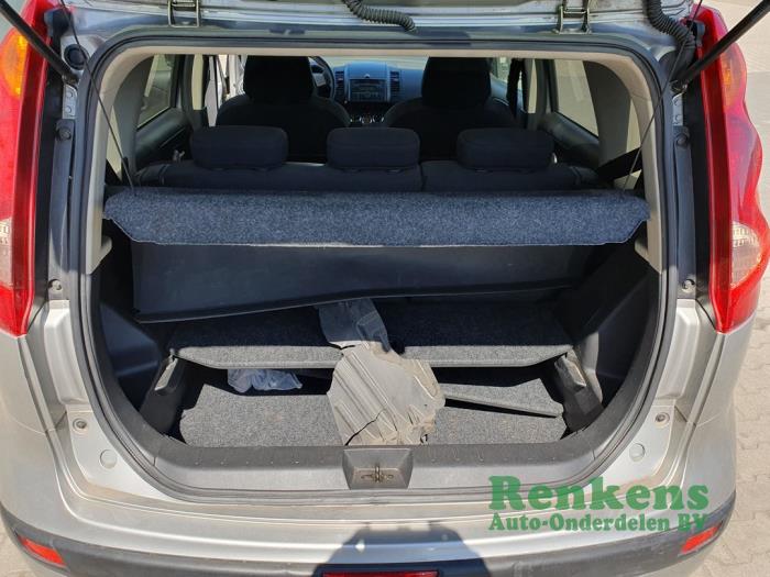 Nissan Note 1.6 16V Sloopvoertuig (2006, Zilvergrijs)