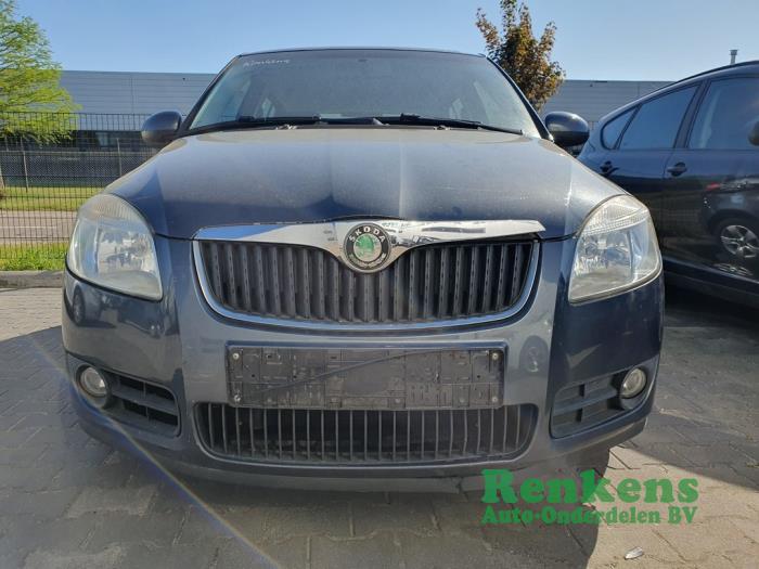 Skoda Fabia II 1.4i 16V Sloopvoertuig (2008, Grijs)