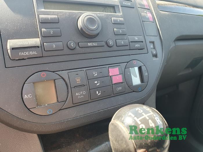 Ford Focus C-Max 1.8 16V Sloopvoertuig (2004, Grijs)