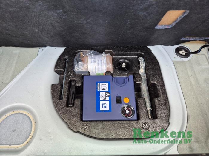 Opel Adam 1.2 16V Sloopvoertuig (2014, Wit)