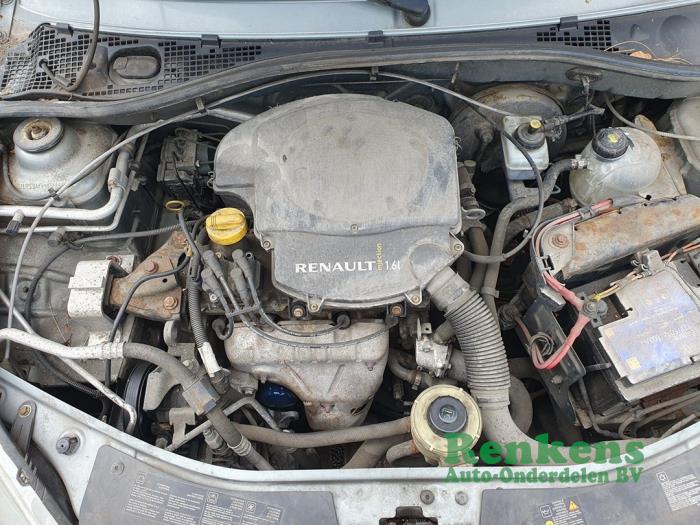 Dacia Sandero I 1.6 Sloopvoertuig (2008, Blauw)
