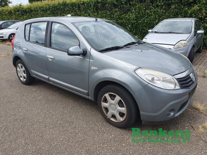 Dacia Sandero I 1.6 Sloopvoertuig (2008, Blauw)