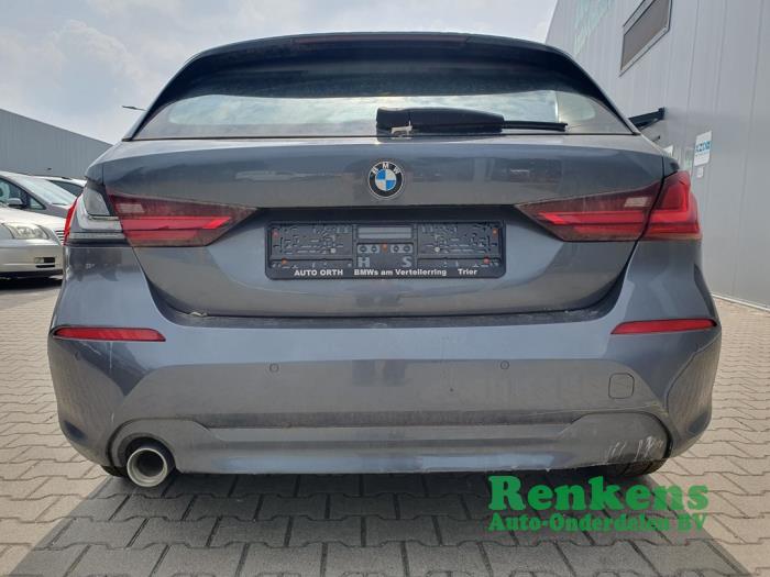 BMW 1 serie 118i 1.5 TwinPower 12V Sloopvoertuig (2021, Grijs)