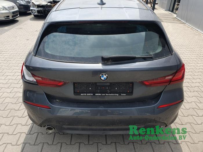 BMW 1 serie 118i 1.5 TwinPower 12V Sloopvoertuig (2021, Grijs)