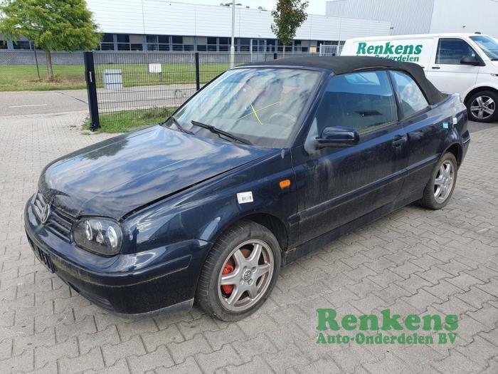 Volkswagen Golf III Cabrio 1.6 Sloopvoertuig (2000, Blauw)