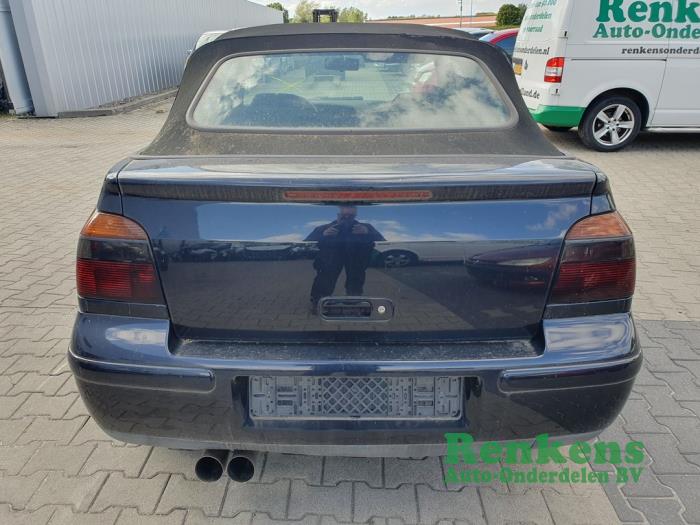 Volkswagen Golf III Cabrio 1.6 Sloopvoertuig (2000, Blauw)