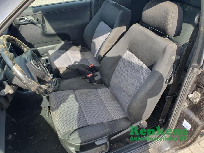 Volkswagen Golf III Cabrio 1.6 Sloopvoertuig (2000, Blauw)