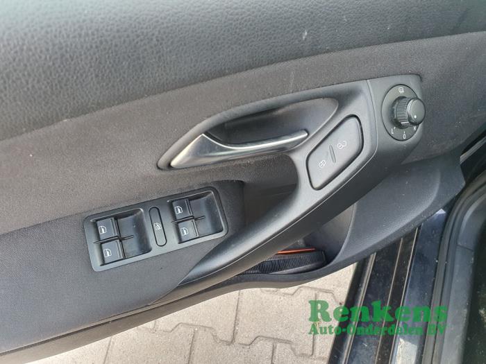 Volkswagen Polo V 1.2 12V BlueMotion Technology Sloopvoertuig (2010, Zwart)