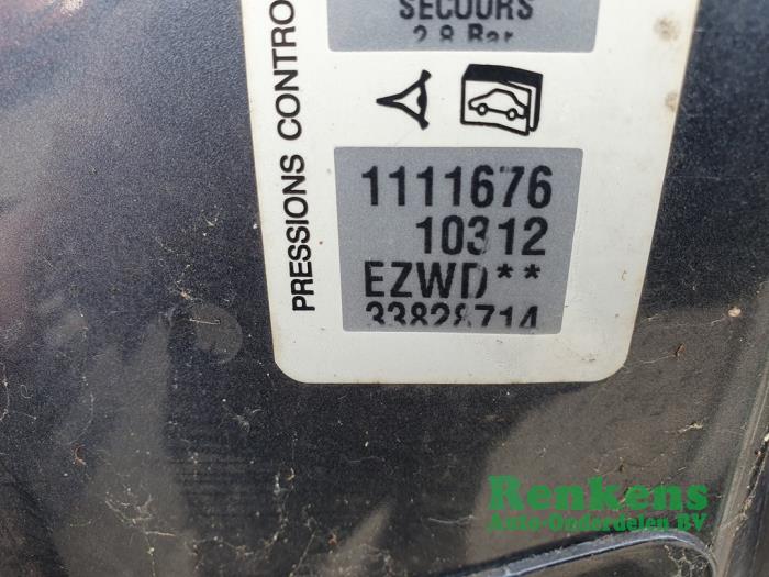 Peugeot 207/207+ 1.4 Sloopvoertuig (2007, Grijs)