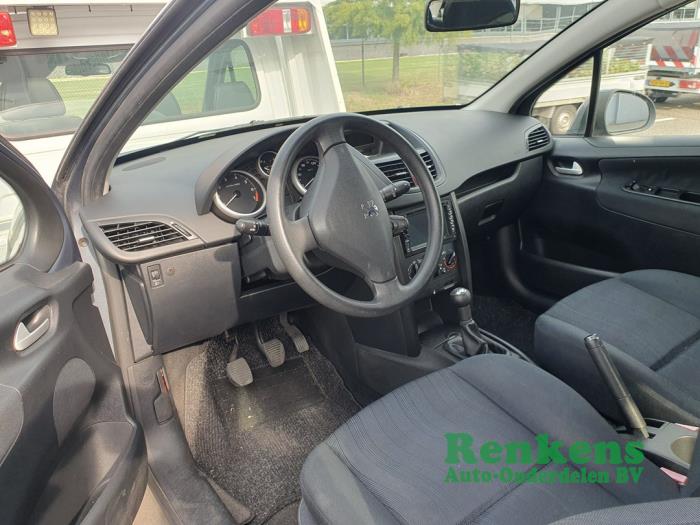 Peugeot 207/207+ 1.4 Sloopvoertuig (2007, Grijs)