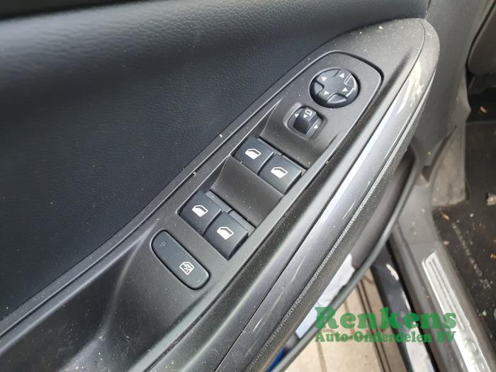 Opel Grandland 1.2 Turbo 12V Sloopvoertuig (2020, Zwart)