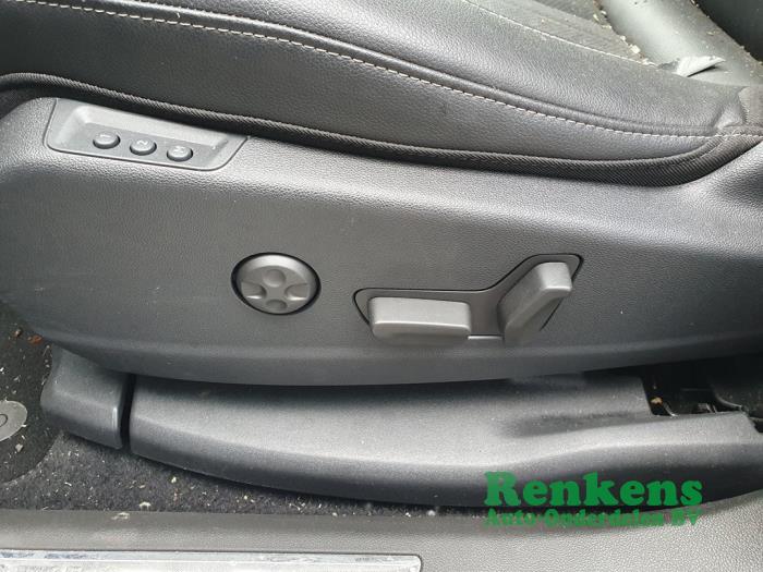 Opel Grandland 1.2 Turbo 12V Sloopvoertuig (2020, Zwart)