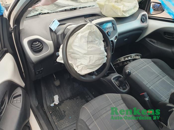 Peugeot 108 1.0 12V Sloopvoertuig (2017, Wit)