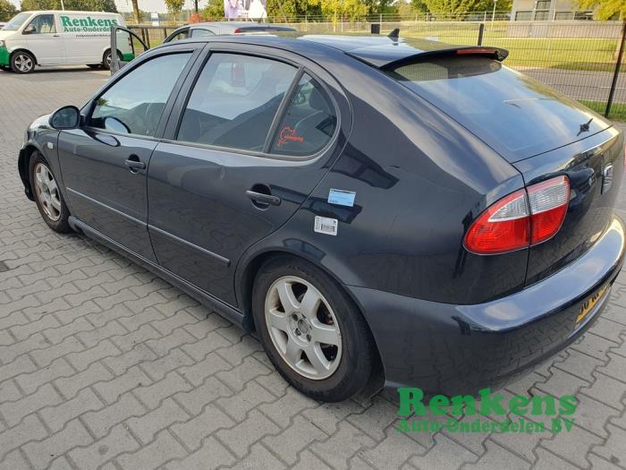Seat Leon 1.8 20V Turbo Sloopvoertuig (2005, Zwart)