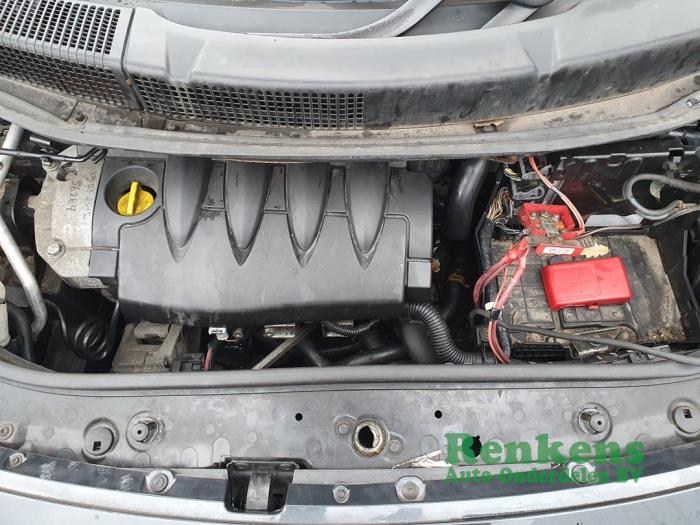 Renault Scénic II 1.6 16V Sloopvoertuig (2006, Donker, Grijs)