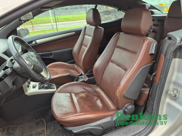 Opel Astra H Twin Top 1.8 16V Sloopvoertuig (2006, Grijs)