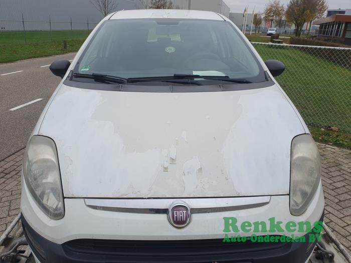 Fiat Punto Evo 1.4 Schadevoertuig (2010, Wit)
