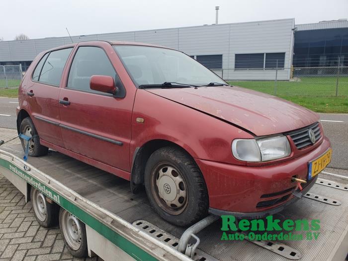 Volkswagen Polo III 1.6i 75 Sloopvoertuig (1999, Rood)