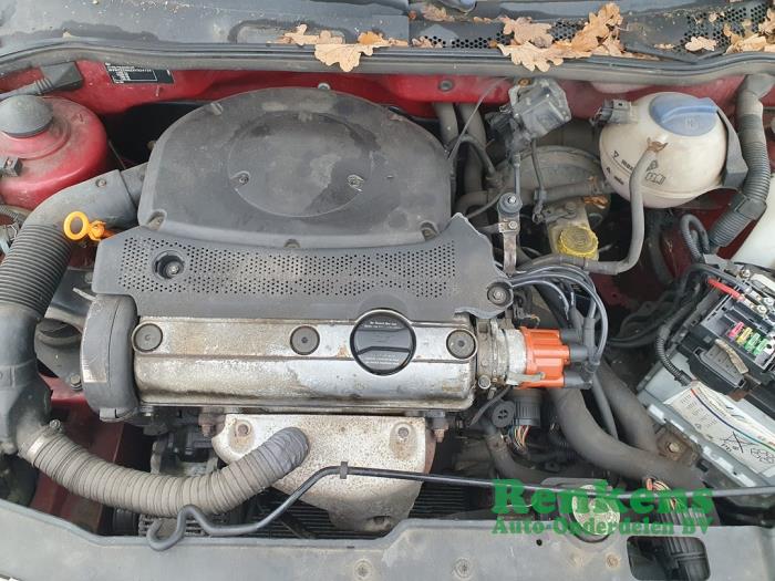 Volkswagen Polo III 1.6i 75 Sloopvoertuig (1999, Rood)