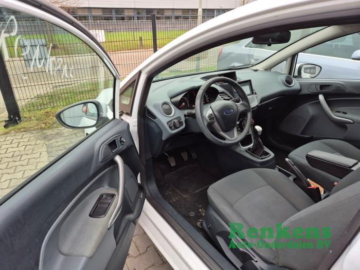 Ford Fiesta 6 1.6 TDCi 16V 95 Sloopvoertuig (2011, Wit)