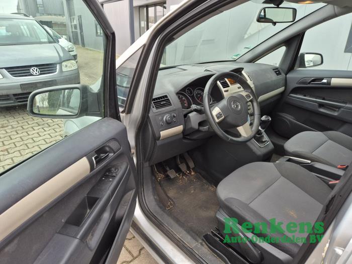 Opel Zafira 1.8 16V Ecotec Sloopvoertuig (2008, Zilver)