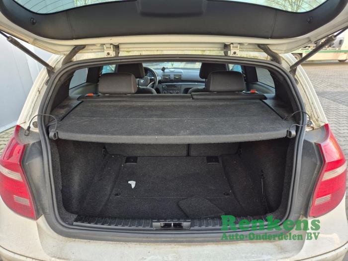 BMW 1 serie 118i 16V Sloopvoertuig (2008, Wit)