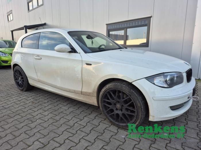 BMW 1 serie 118i 16V Sloopvoertuig (2008, Wit)