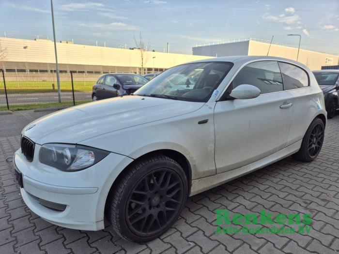 BMW 1 serie 118i 16V Sloopvoertuig (2008, Wit)