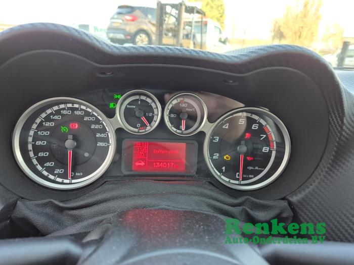 Alfa Romeo MiTo 1.4 Turbo 16V Sloopvoertuig (2009, Wit)