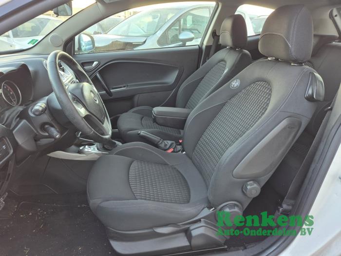 Alfa Romeo MiTo 1.4 Turbo 16V Sloopvoertuig (2009, Wit)