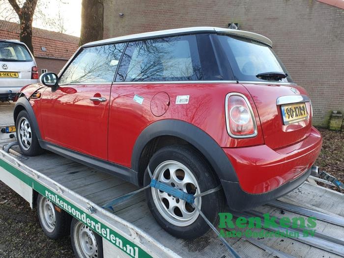 Mini Mini 1.6 Cooper D 16V Sloopvoertuig (2012, Rood, Wit)
