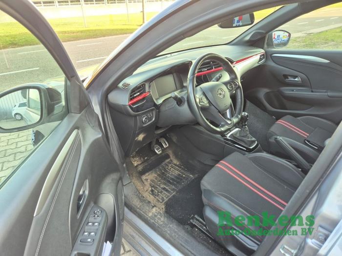 Opel Corsa F 1.2 Turbo 12V 100 Sloopvoertuig (2022, Grijs)