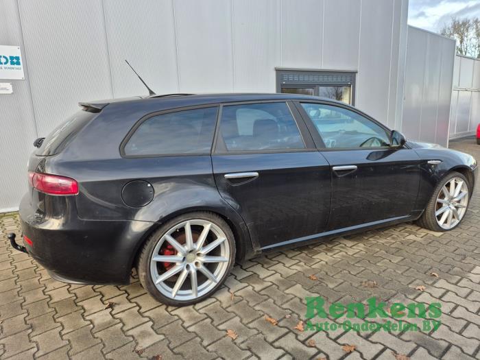Alfa Romeo 159 Sportwagon 1.8 MPI 16V Sloopvoertuig (2008, Zwart)