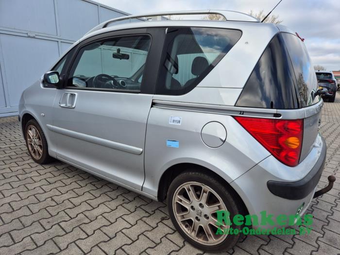 Peugeot 1007 1.6 GTI,Gentry 16V Sloopvoertuig (2005, Grijs)
