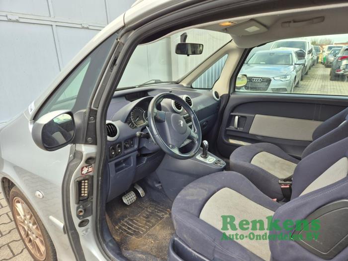 Peugeot 1007 1.6 GTI,Gentry 16V Sloopvoertuig (2005, Grijs)